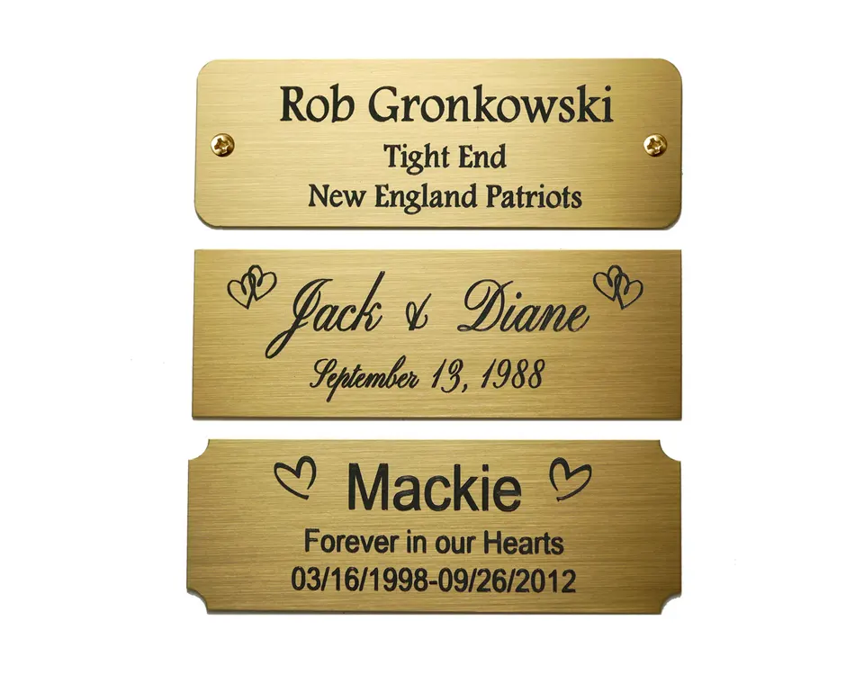 Metal Plate with Engraved / Colored Letters in Dubai