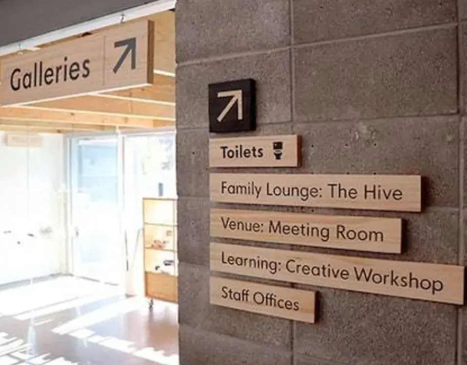 Wooden Plate with Vinyl Cut Letters in Dubai